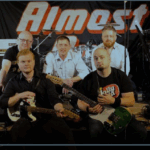 Koncert - Almost Quo